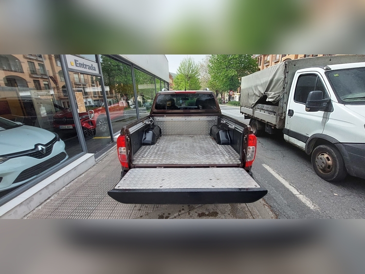Nissan Navara 2.3 190CV foto 11